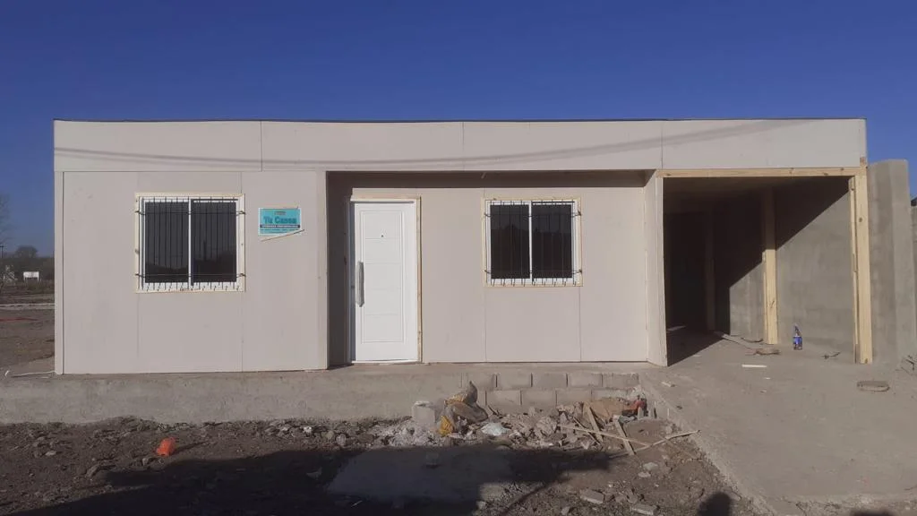 Vivienda Minimalista Entregada